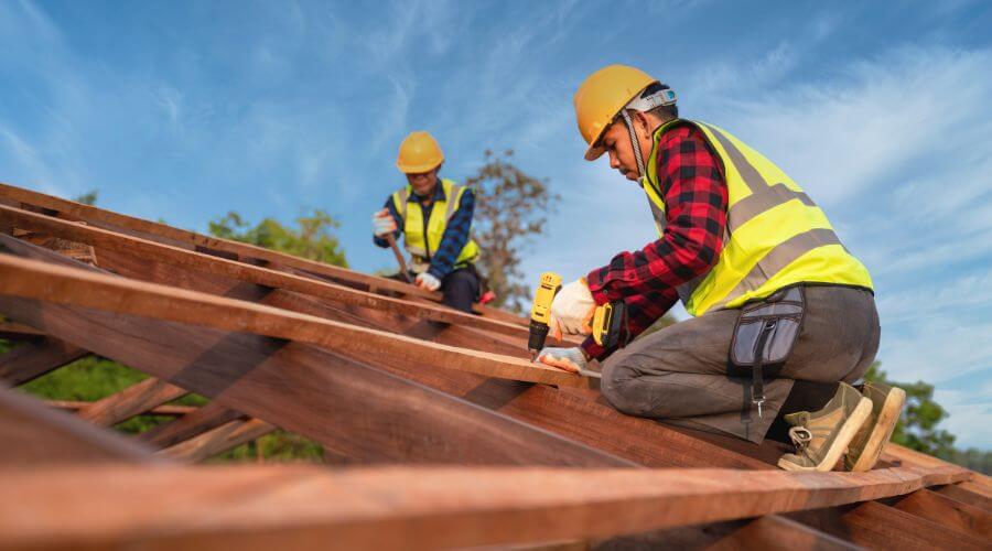 Professional Flat Roofing Installation services in Calhoun City, MS